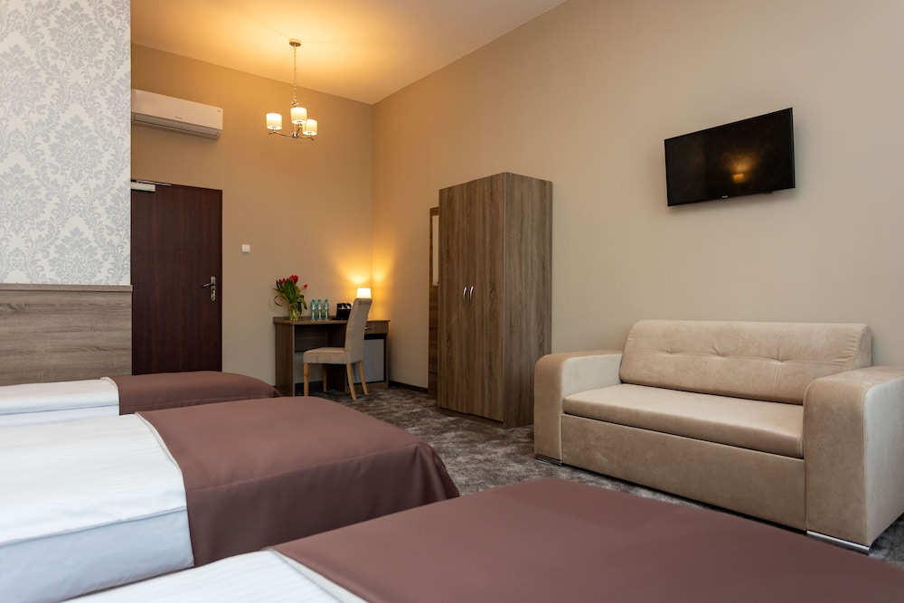 Standard Triple Room - Photo 6