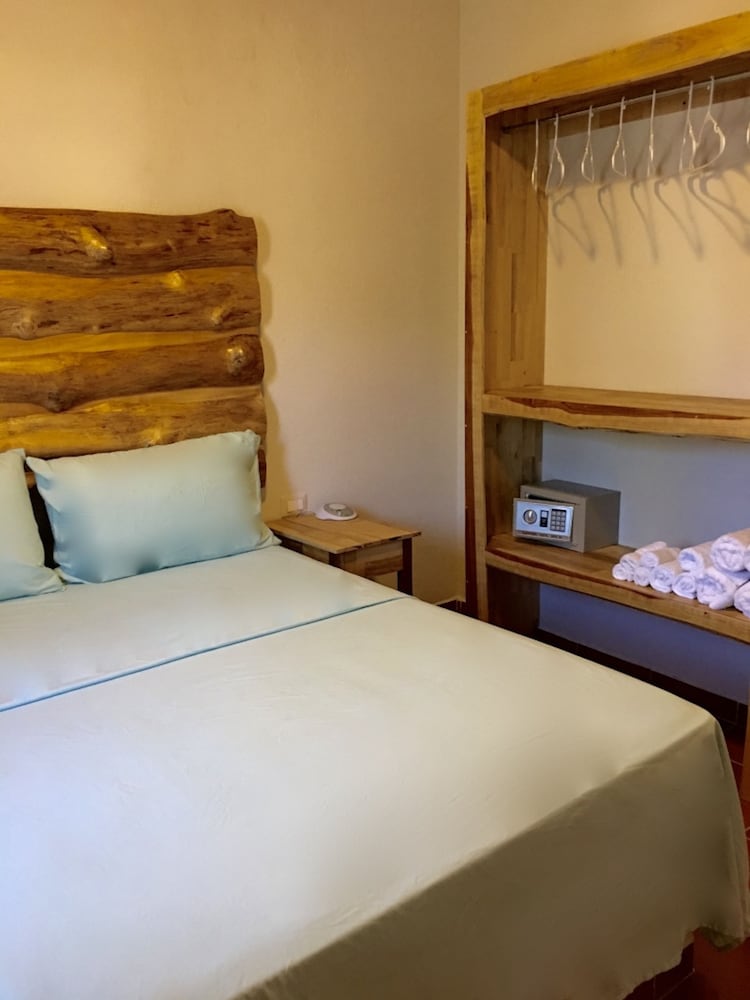 Budget Double Room photo 2