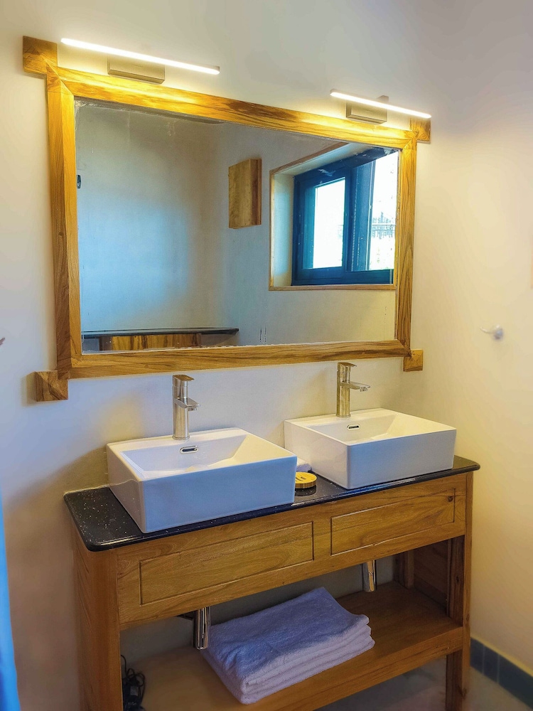 Comfort Double Room, 1 King Bed, Non Smoking, Pool View