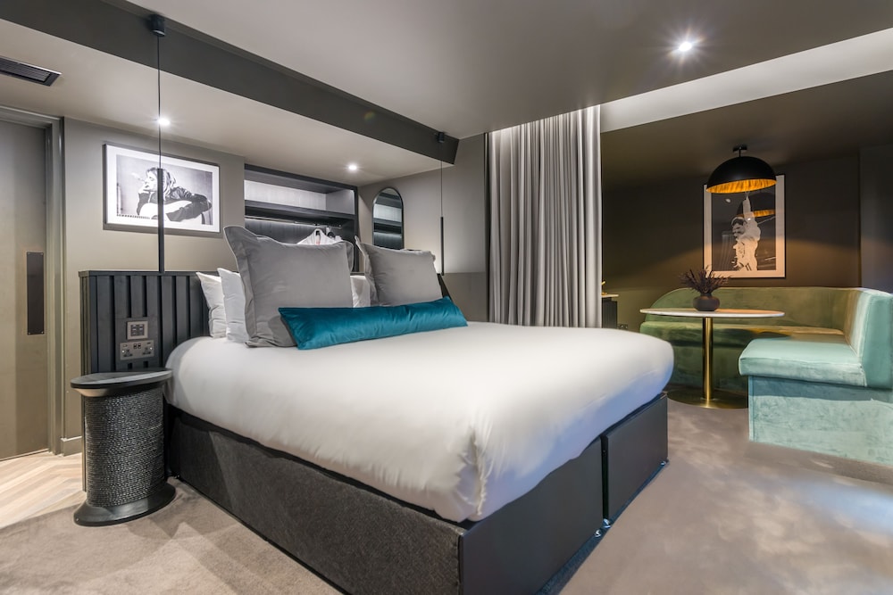 Signature Suite photo 1