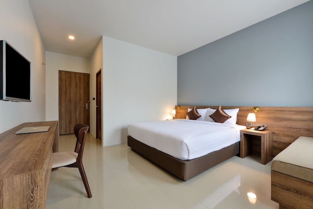 Superior King Room photo 2