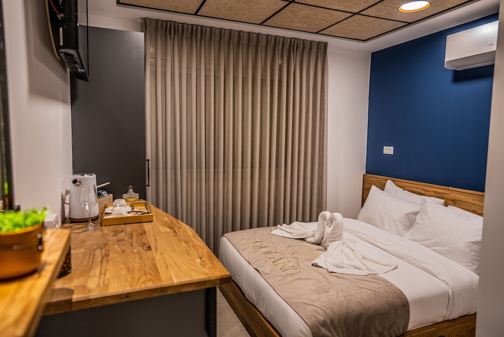 Basic Single Room