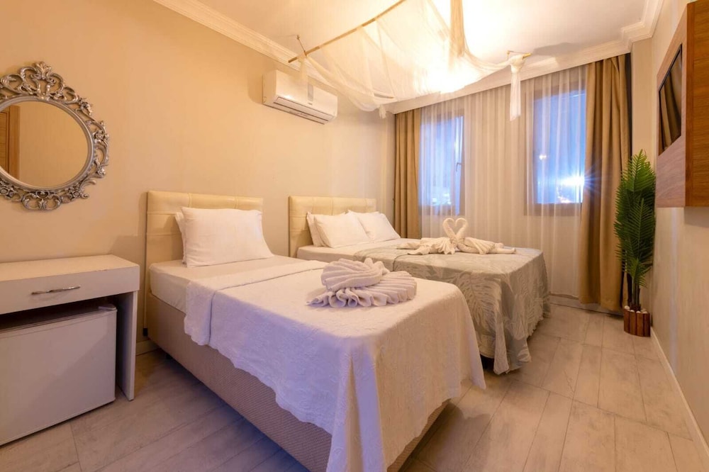 Classic Triple Room photo 1