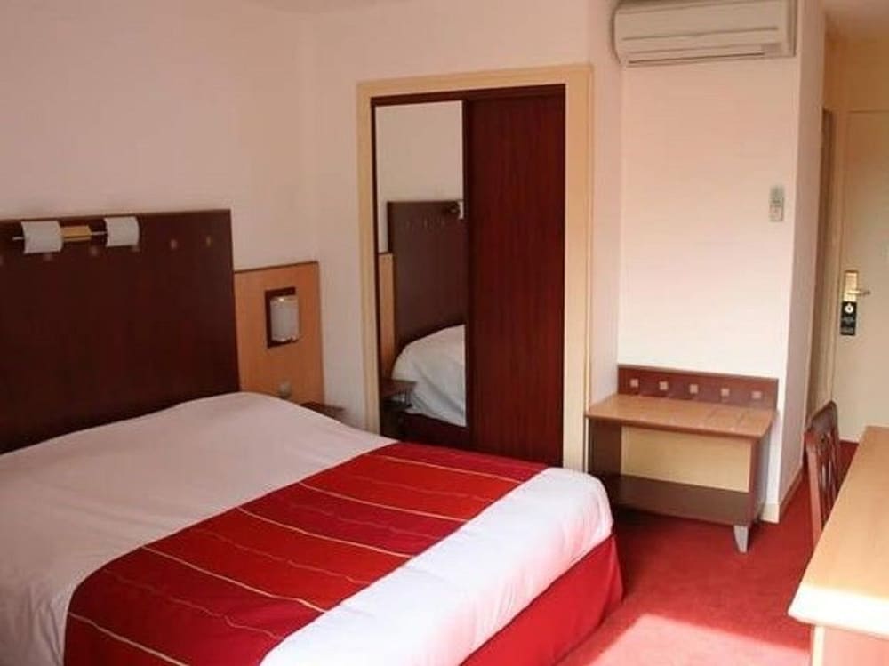 Standard Double Room photo 3