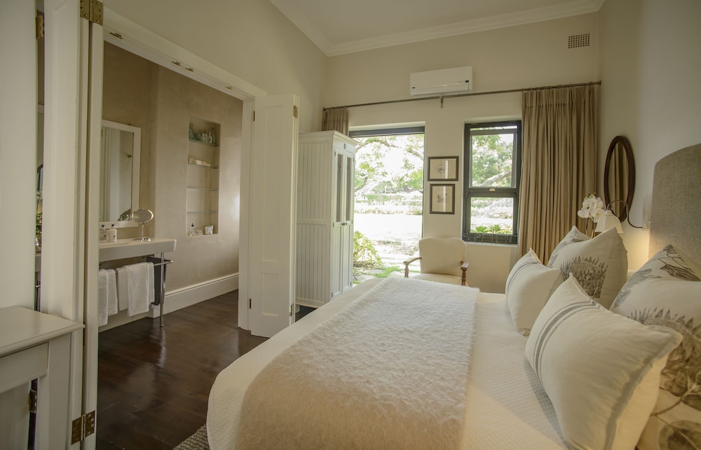 Double Room (King) 2 photo 3