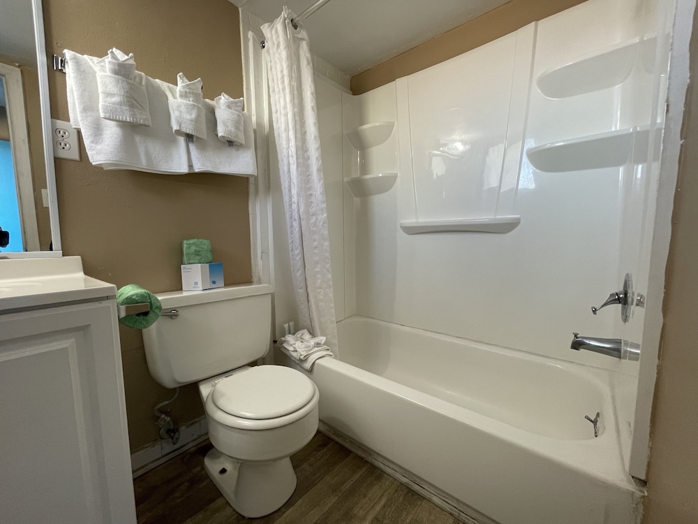 Standard Double Room, 2 Queen Beds, Oceanfront - Photo 2