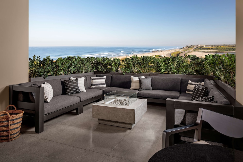 Premium Room, 2 Queen Beds (Coastline View with Firepit), photo 6