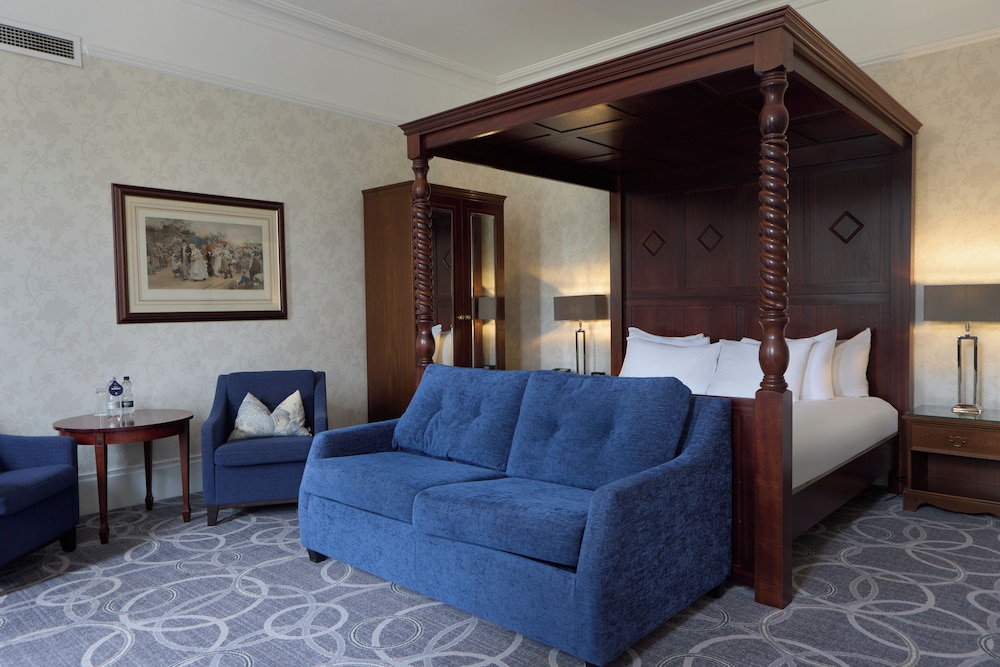 Junior Suite, 1 King Bed - Photo 4