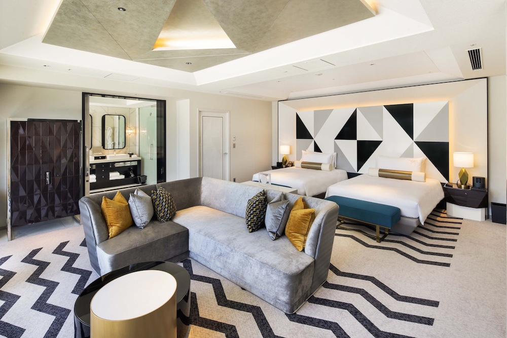 Premium Suite Twin, Non Smoking - Photo 2