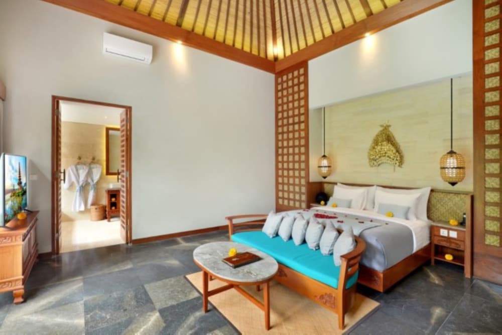 Grand 2 Bedroom Private Pool Villa with River View - Photo 2