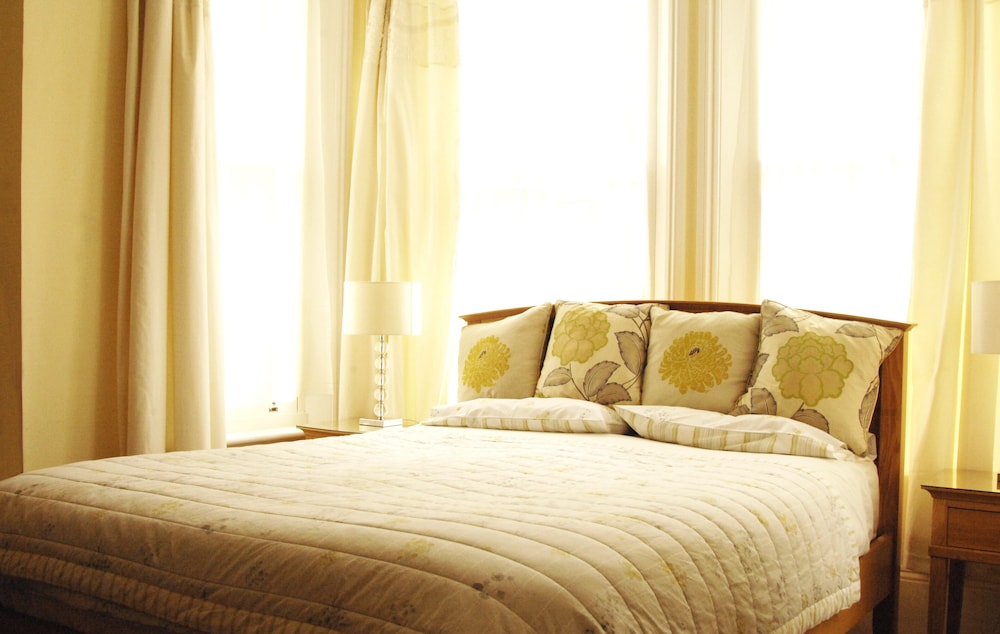 Twin Room, Ensuite photo 1