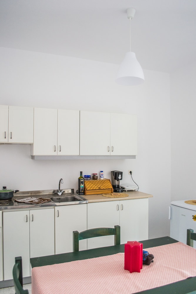 Studio Apartment photo 3