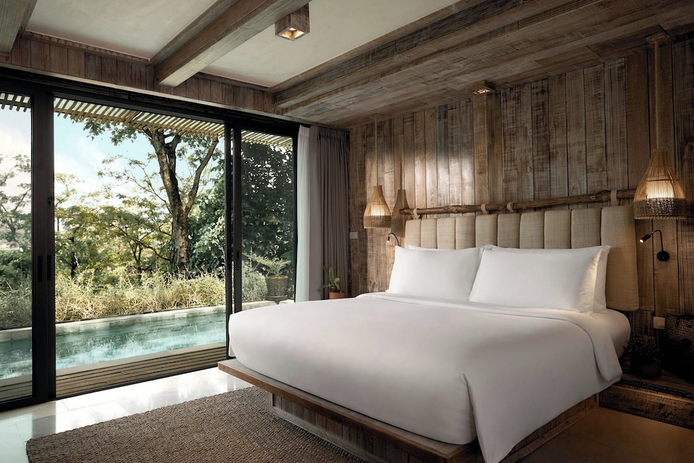 Villa (Pool Villa)