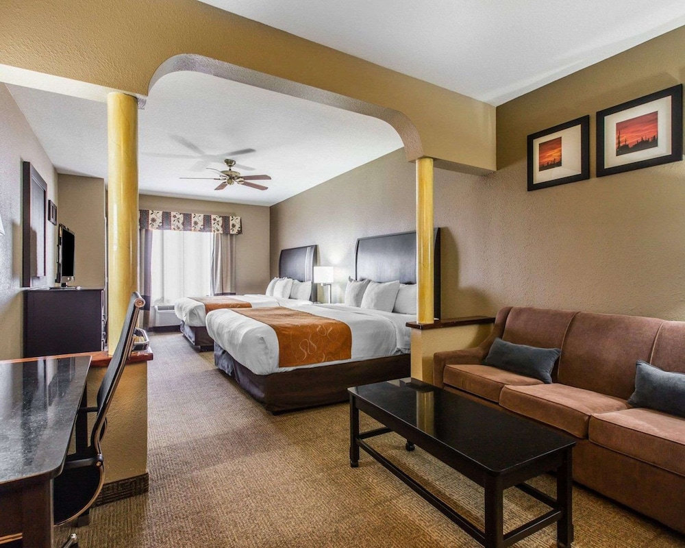 Suite, 2 Queen Beds, Non Smoking - Photo 5