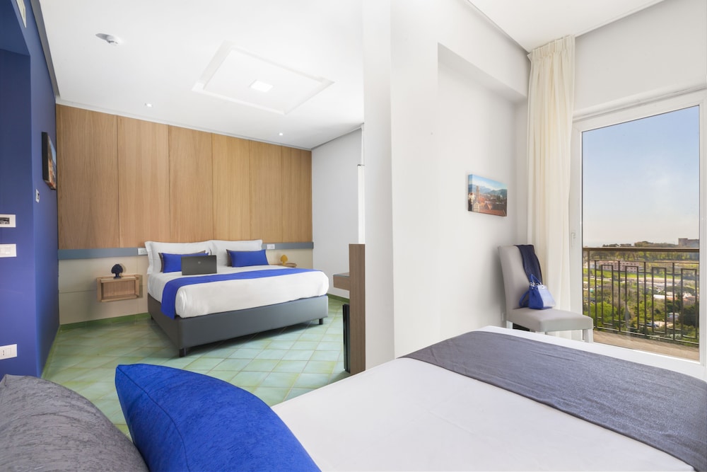 Panoramic Triple Room