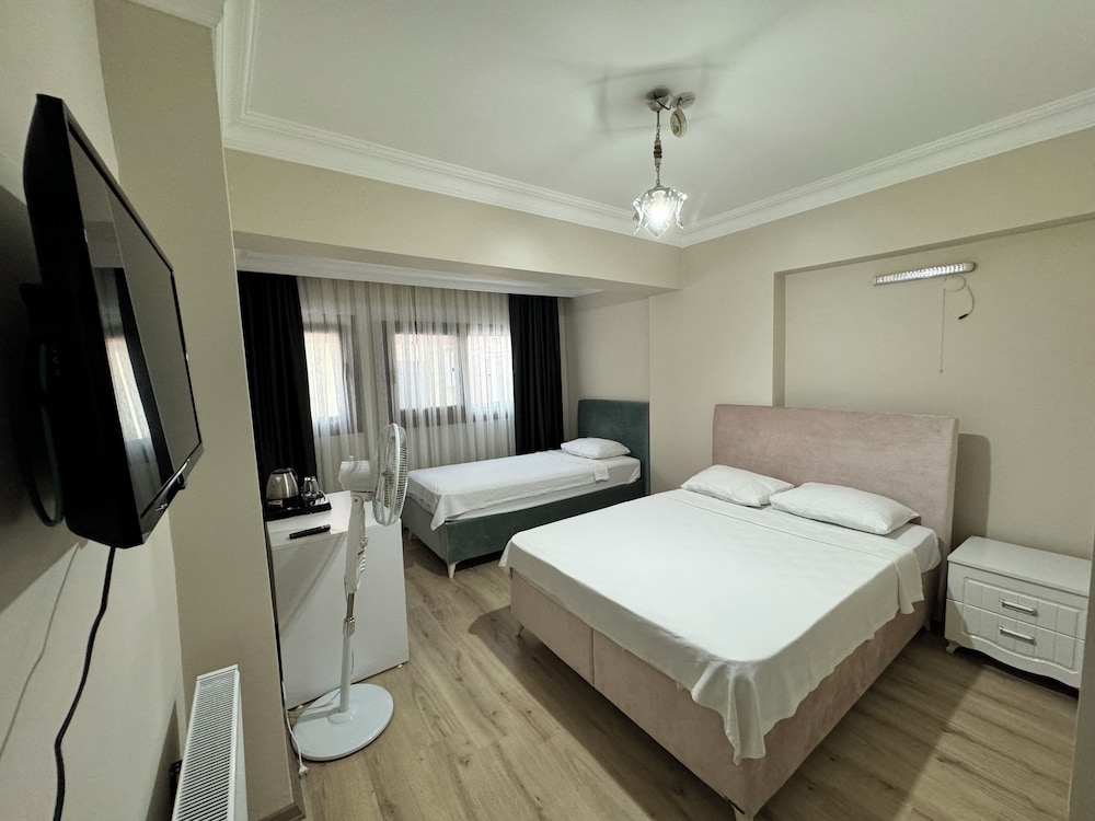 Family Double or Twin Room, Private Bathroom photo 1