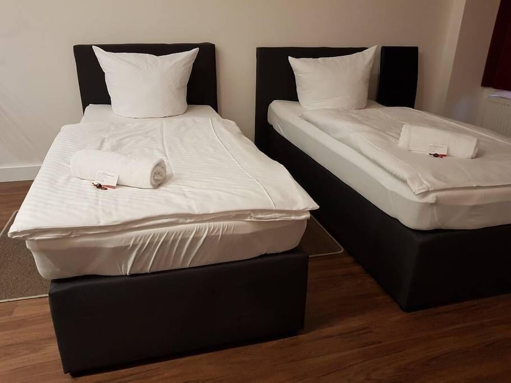 Basic Double or Twin Room photo 2