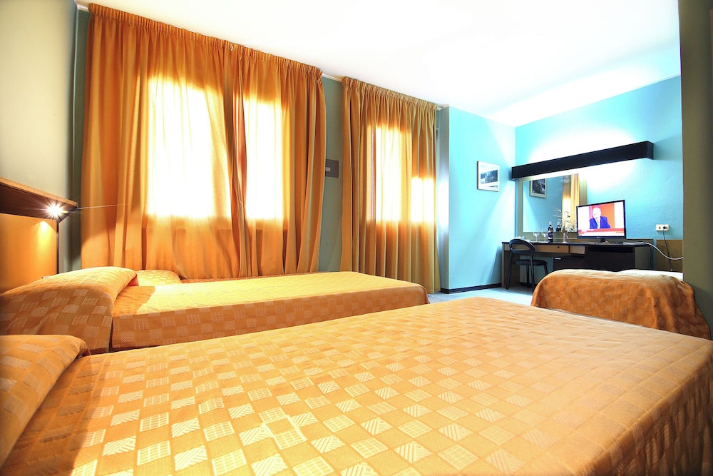 Classic Triple Room