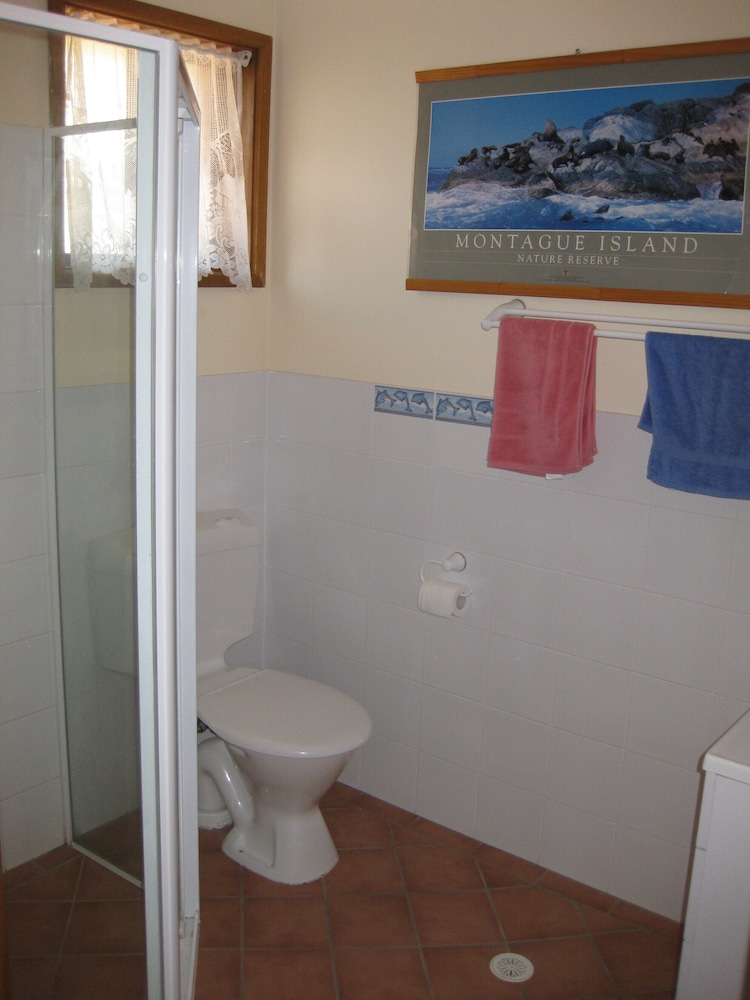 Family Apartment, 2 Bedrooms, Sea View photo 2
