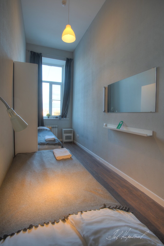 Standard Double or Twin Room, 2 Twin Beds, Shared Bathroom photo 3