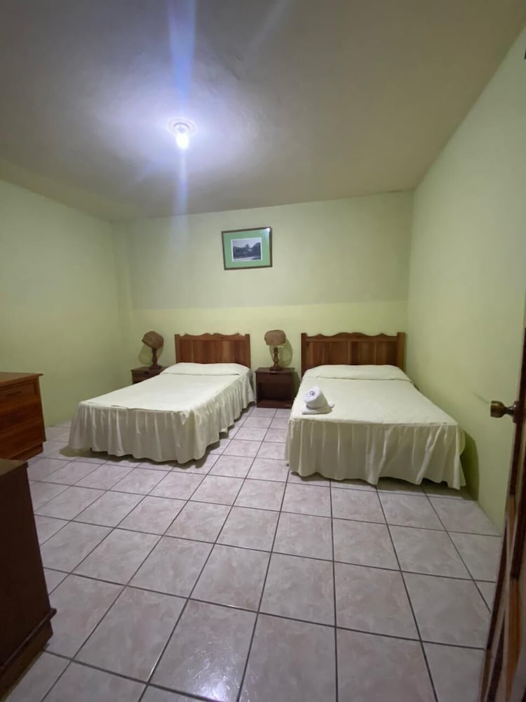 Standard Double Room, 2 Twin Beds photo 1