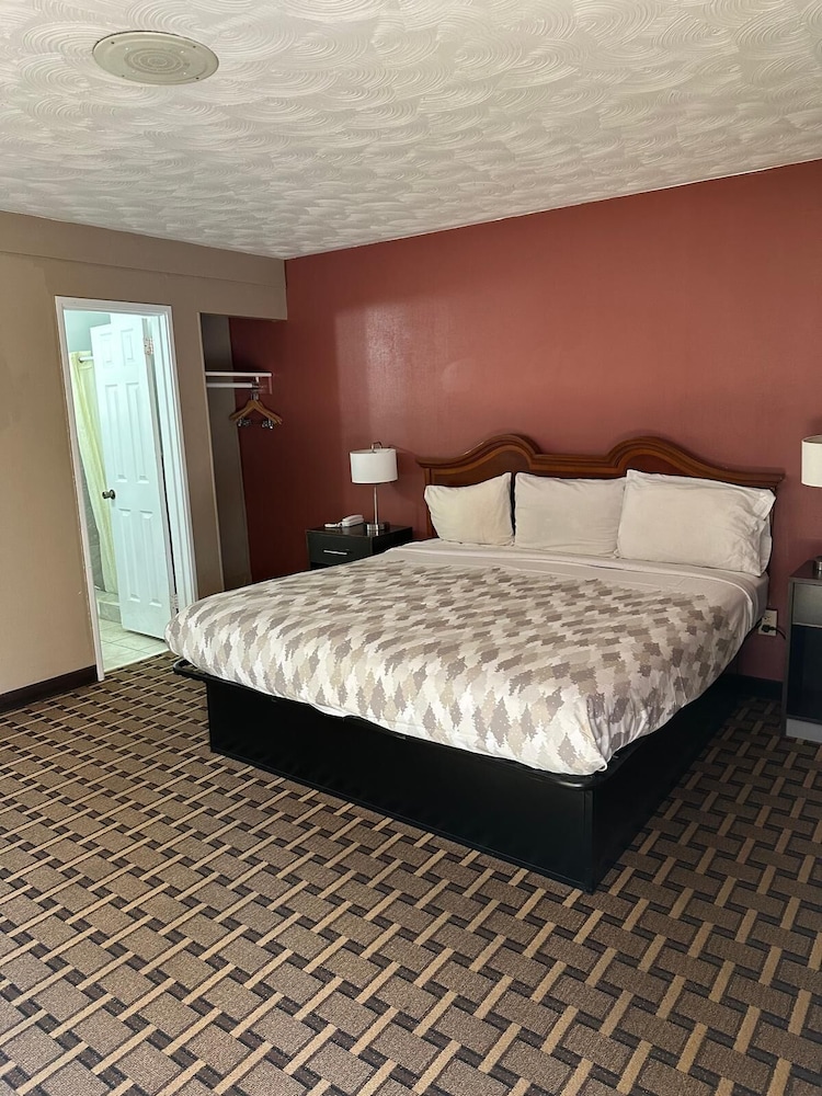 Room, 1 King Bed, Accessible, Non Smoking photo 1