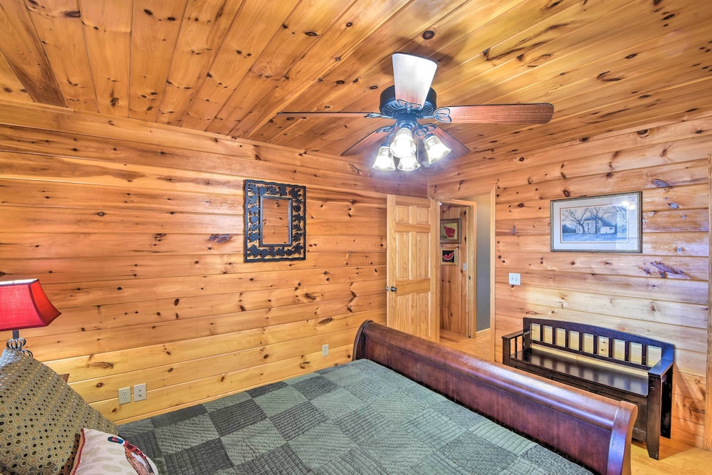 House (4 Bedrooms) photo 2