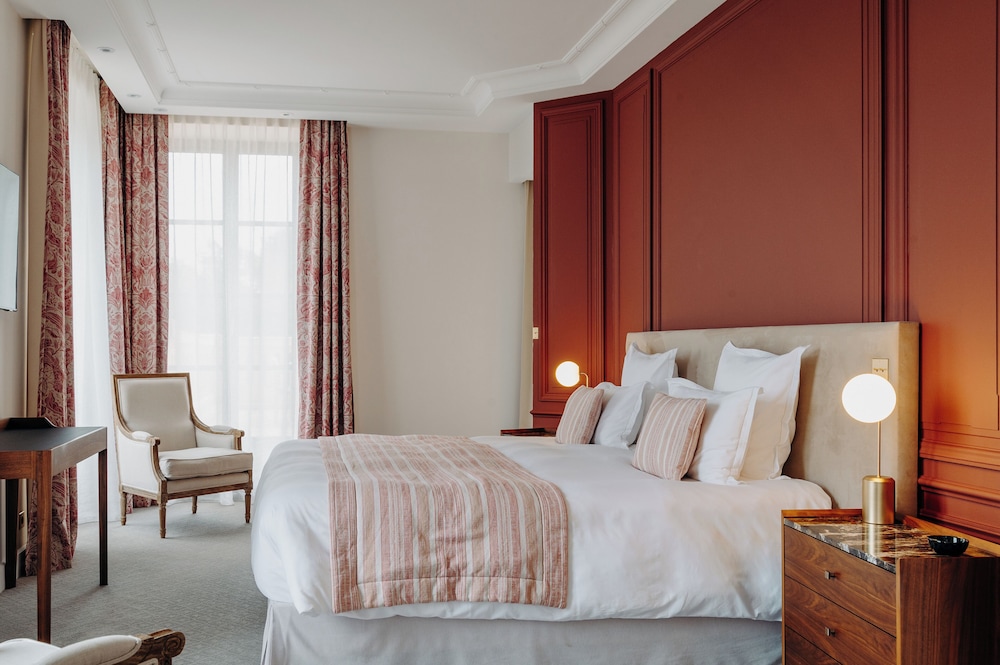 Suite - Photo 5