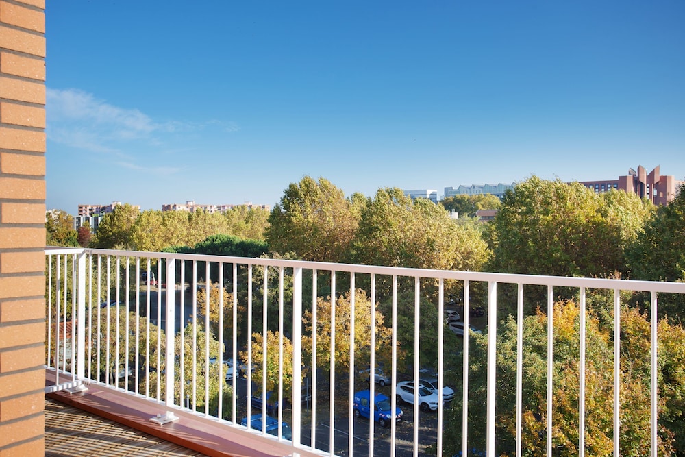 Studio, Balcony - Photo 11