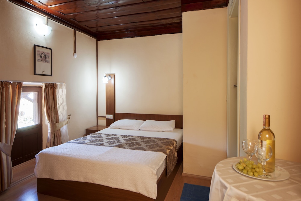 First Floor Small Double Room