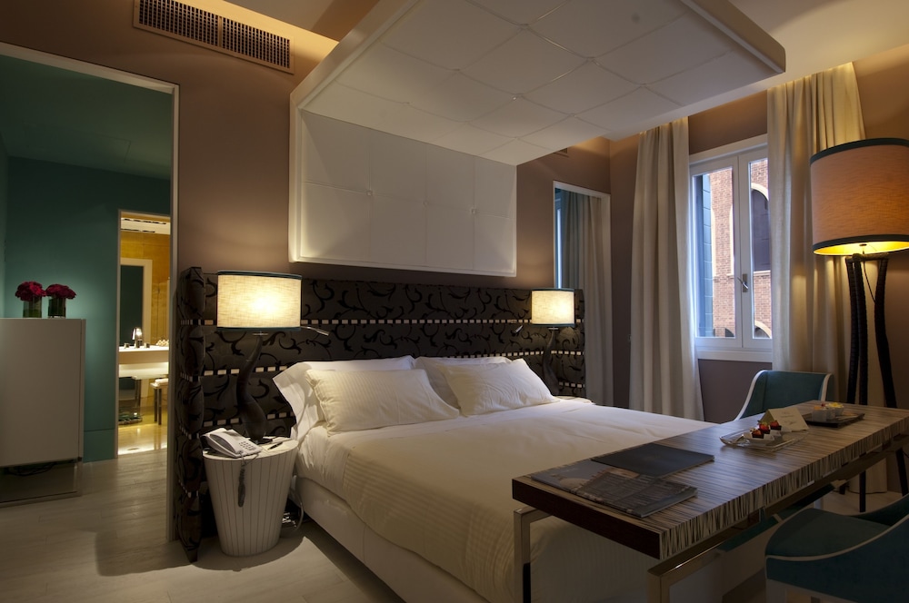 Available room