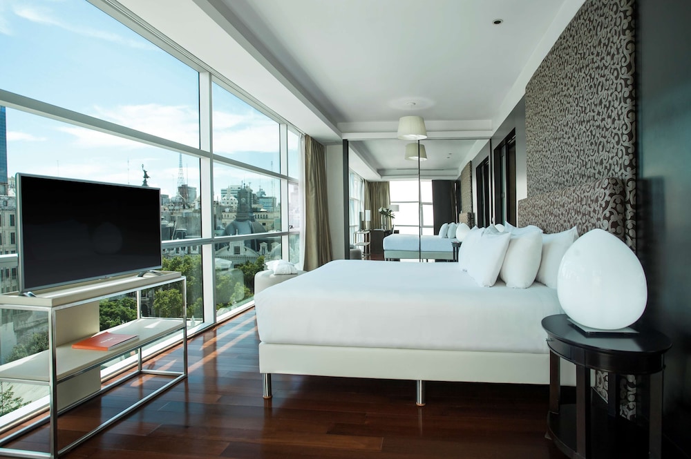 Superior Room thumbnail 6