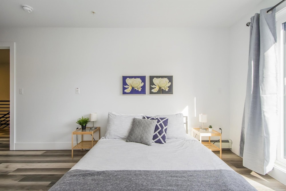 Luxurious 3 Bedroom Brand NEW Town House, 사진 62