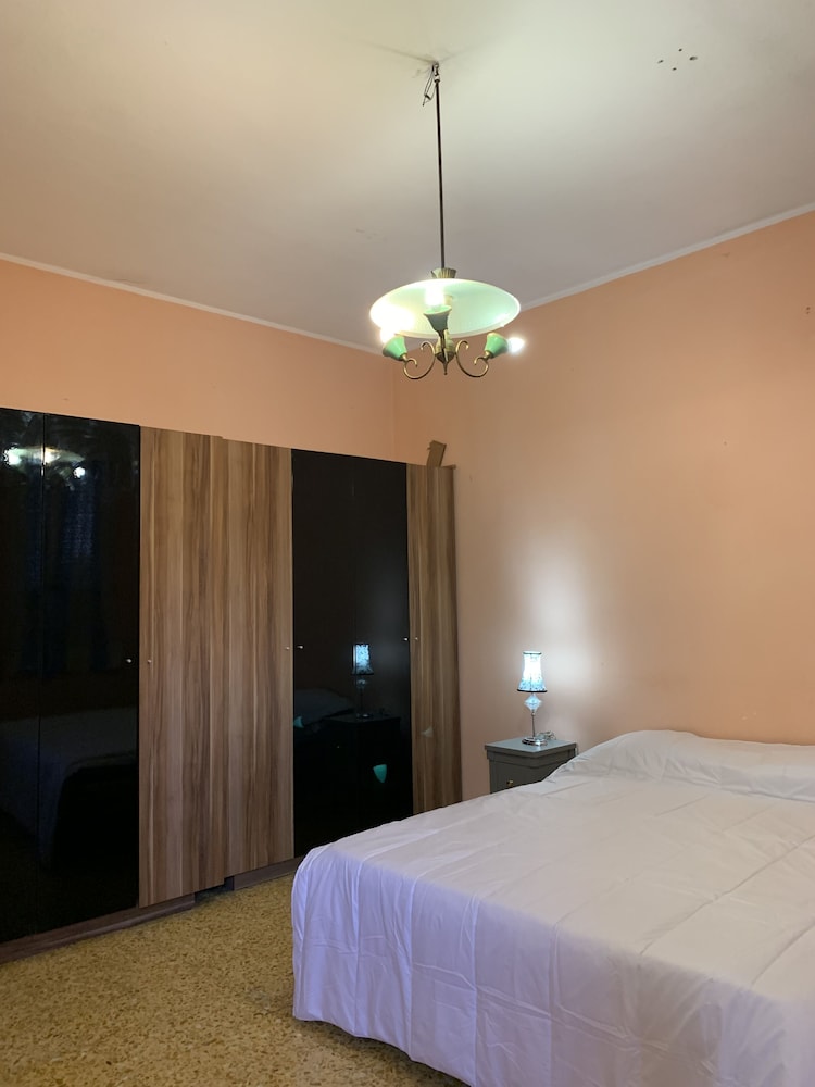 Business Room photo 3