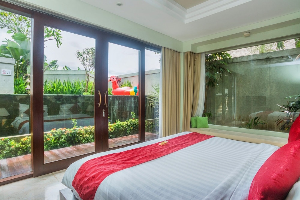 Romantic Villa photo 3