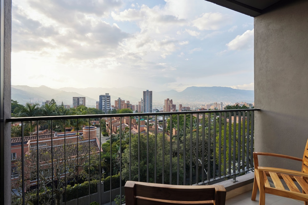 Panoramic Suite, Balcony photo 3