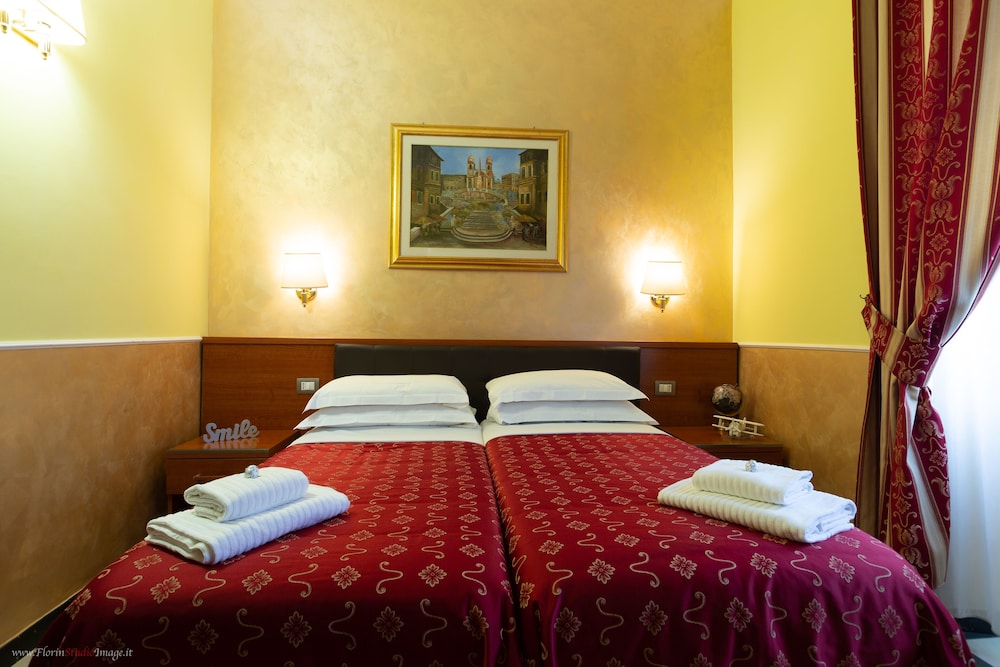 Superior Twin Room, 2 Twin Beds photo 3