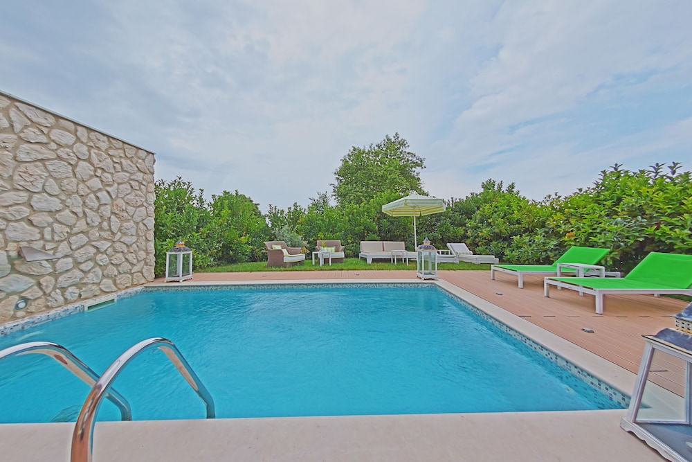 Executive Villa, Private Pool - Photo 2
