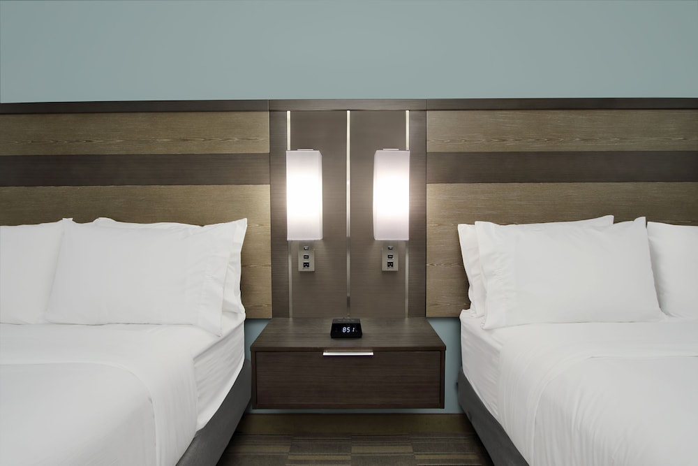 Room, 2 Queen Beds, Accessible (Communications) photo 1