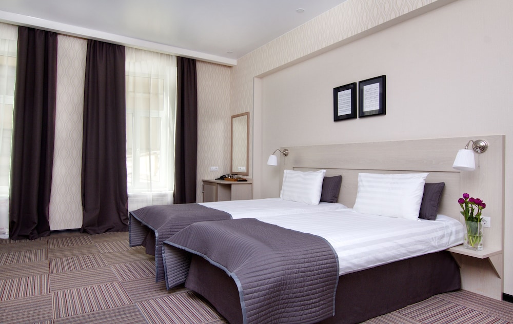 Superior Double or Twin Room photo 2