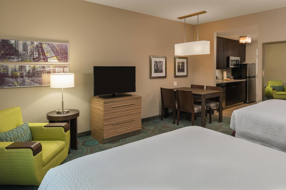 Executive Studio, 2 Queen Beds photo 2