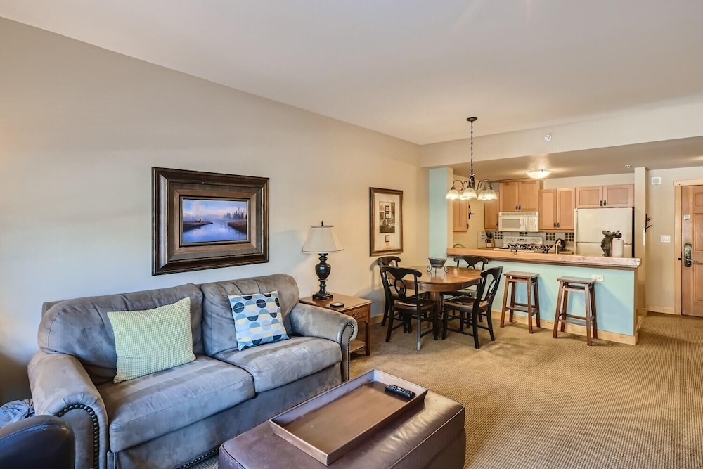 Condo, 1 Bedroom photo 3