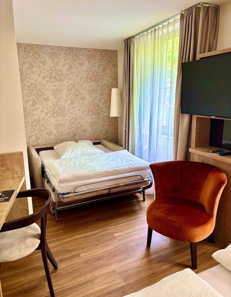Business Triple Room, 1 Bedroom - Photo 4