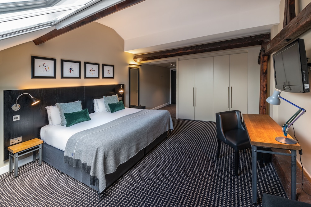 Deluxe Room, Multiple Beds photo 3