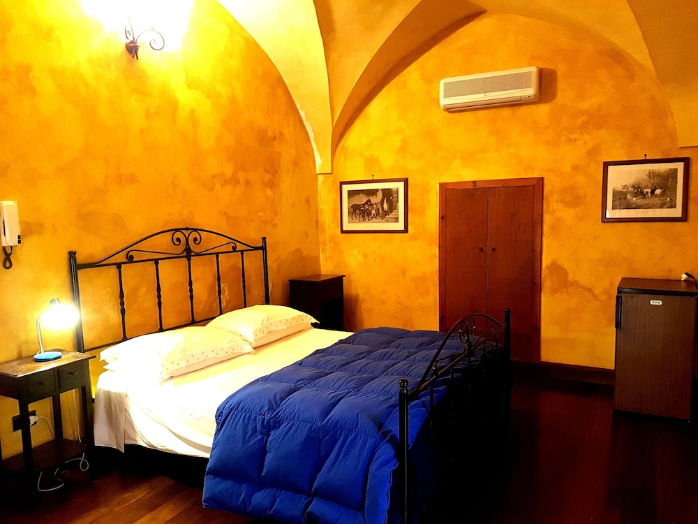 Classic Triple Room photo 1