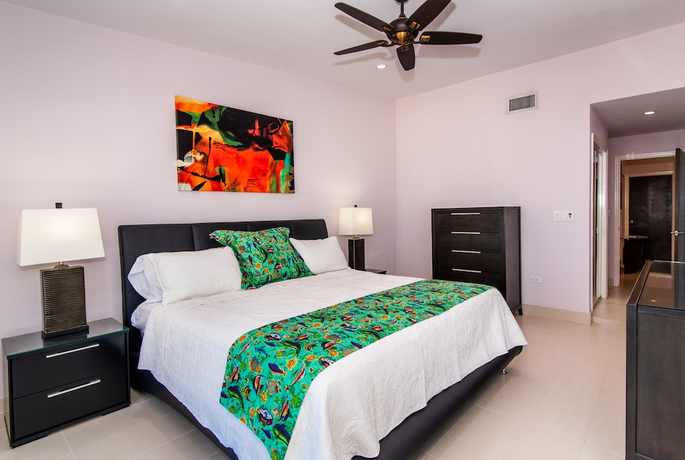 Unit 1121 photo 1