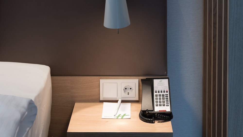 Premium Room, 1 King Bed (With Couch)