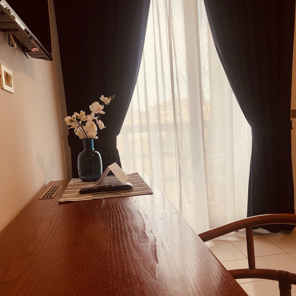 Superior Double or Twin Room, Private Bathroom, Garden Area photo 2