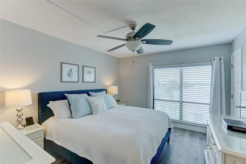 Premier Condo photo 2