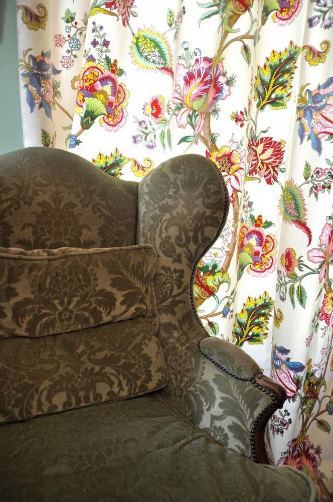 Superior Double Room, City View (Chambre Du Barry) photo 2